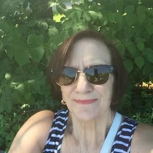 Meet your Posher, Pamela